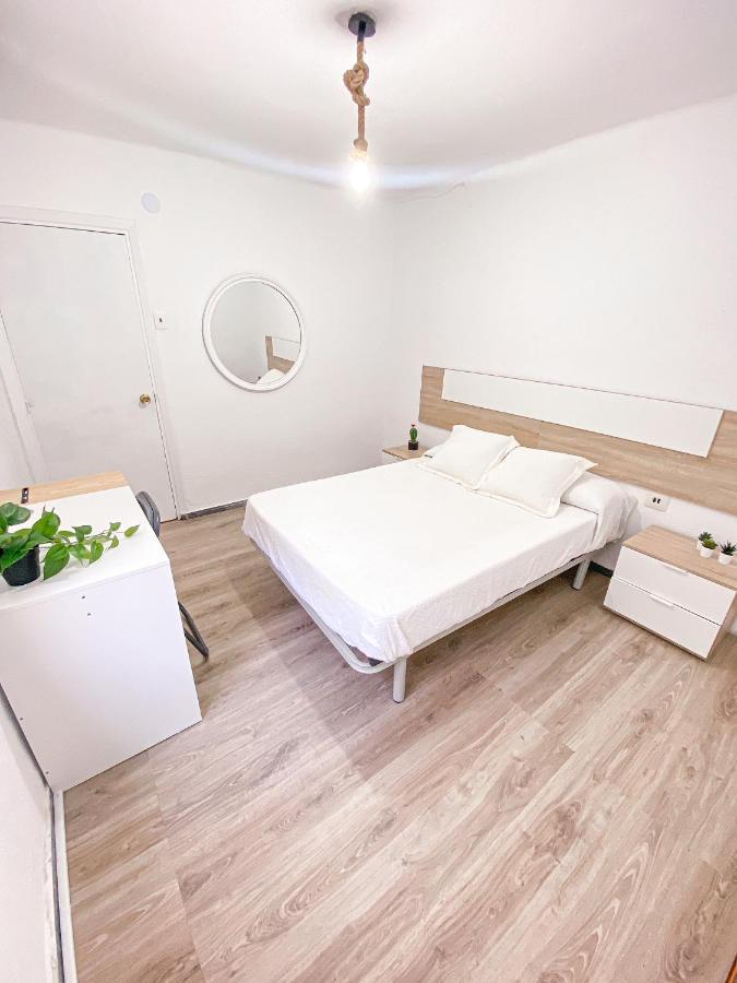 Апартаменты Apartamento Mirador De La Alcazaba Альмерия Экстерьер фото